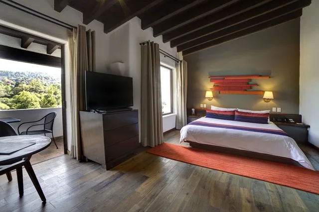 جناح جونيور بسرير كينج مع أريكة، Avandaro Golf And Spa Hotel 3/4