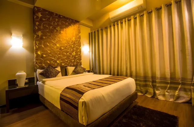 Deluxe, Executive, Hotel Mittal Avenue 2/2