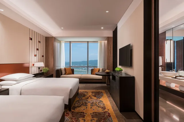 Grand, Twin Beds, Grand Hyatt Changsha 1/4