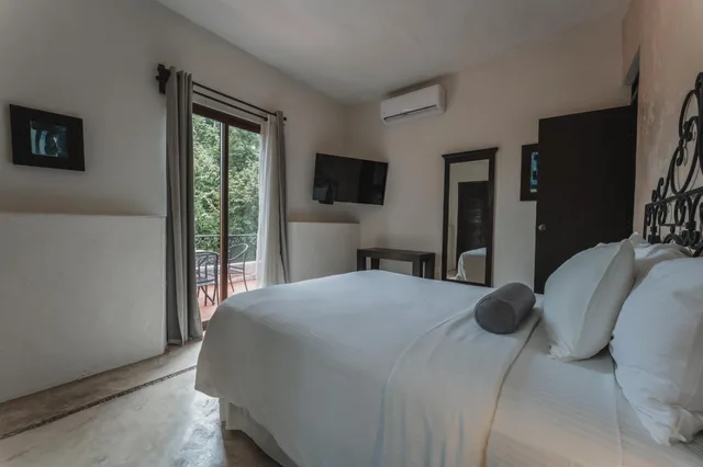 Room, Queen Bed, Casa Jade Hotel - Adults Only Merida 3/9