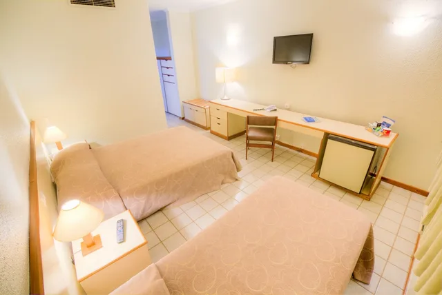 غرفة قياسية بسريرين منفصلين، Hotel Dan Inn Uberaba & Convencoes 2/3