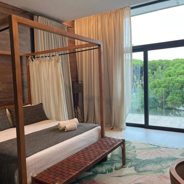 جناح جونيور لذوي الإعاقة، Hotel Tropical Gava Mar 2/4