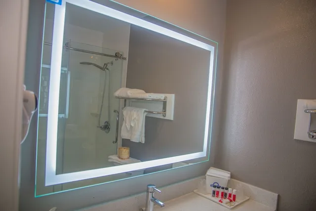 غرفة قياسية بسريرين كوين، Days Inn by Wyndham Redwood City 9/10