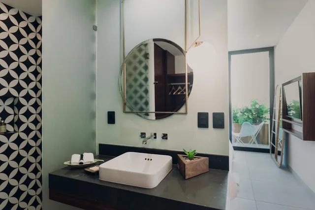 Deluxe, Double Bed, Street View، Calixta Hotel 2/2