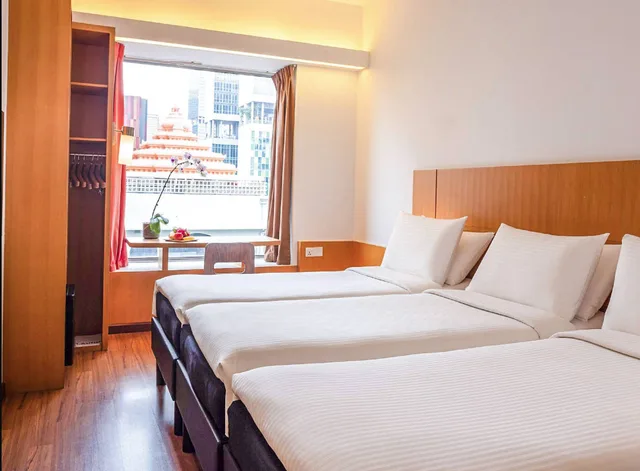 Superior, Triple, Ibis Singapore on Bencoolen 1/4