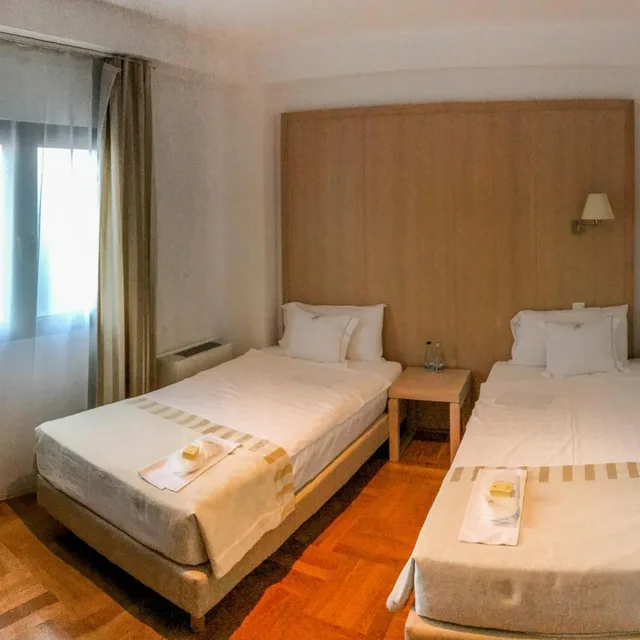 غرفة عائلية، Hotel Satu Mare City 4/8