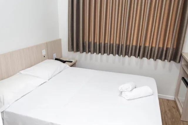 غرفة قياسية بسرير مزدوج، HOTEL VITORIA 1/1
