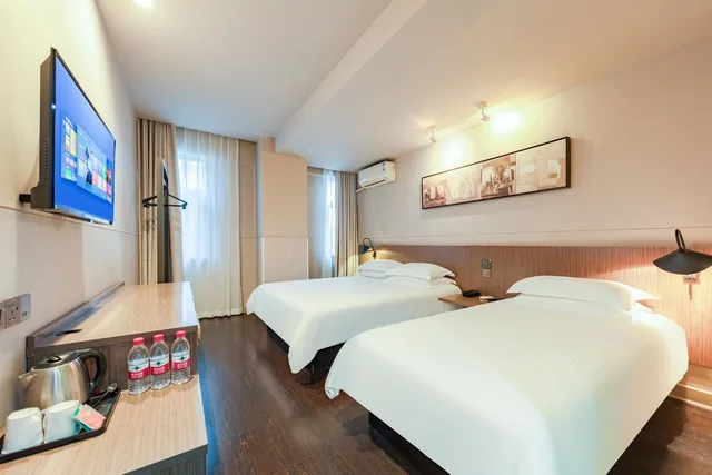 غرفة أساسية بسريرين منفصلين، Jinjiang Inn Select Shanghai Safari Pak 1/2