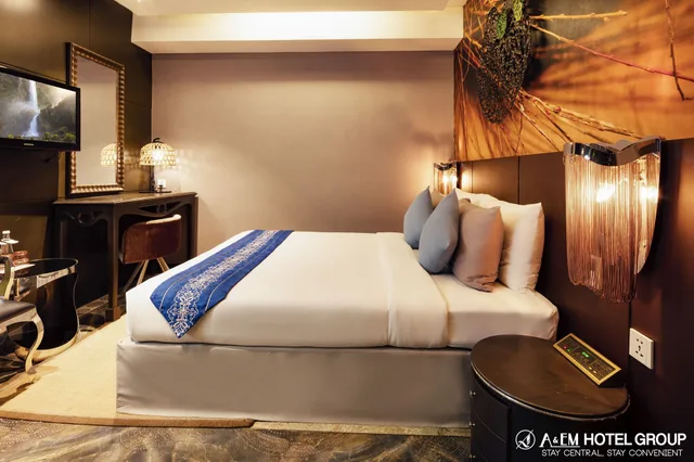 Senior, Deluxe, Queen Bed, No Window، A&EM - Phan Boi Chau 10/10