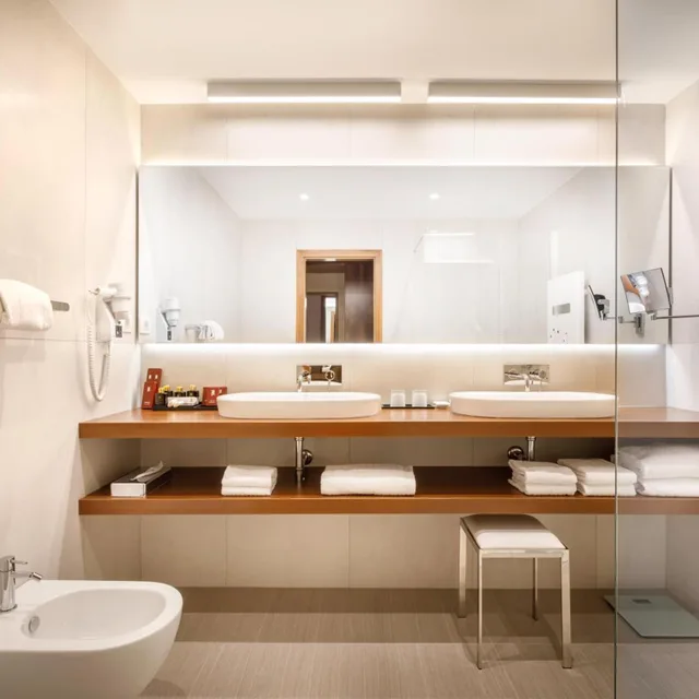 غرفة قياسية مفردة بإطلالة على المتنزه بشرفة، Remisens Hotel Metropol 4/5