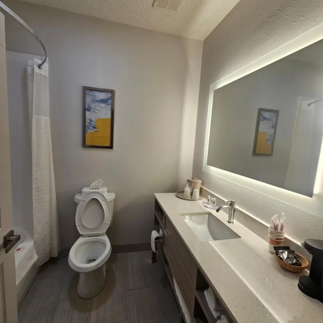 غرفة بسريرين كوين، Comfort Inn Jackson I-40 5/7