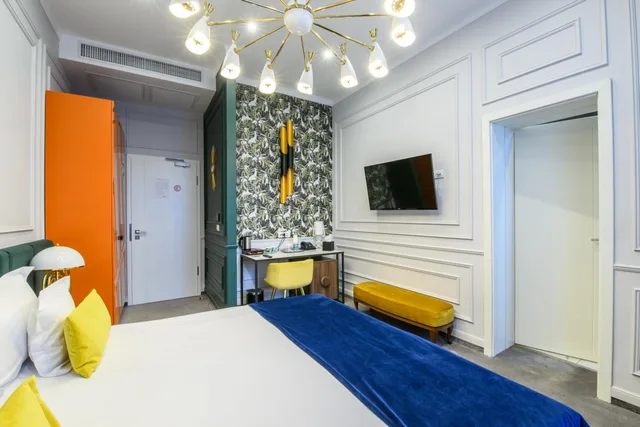 غرفة بسرير كوين، Del Corso Hotel 4/6
