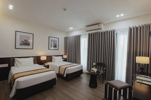 غرفة بريميير بسريرين منفصلين بإطلالة على الحديقة، Huong Giang Hotel 4/10