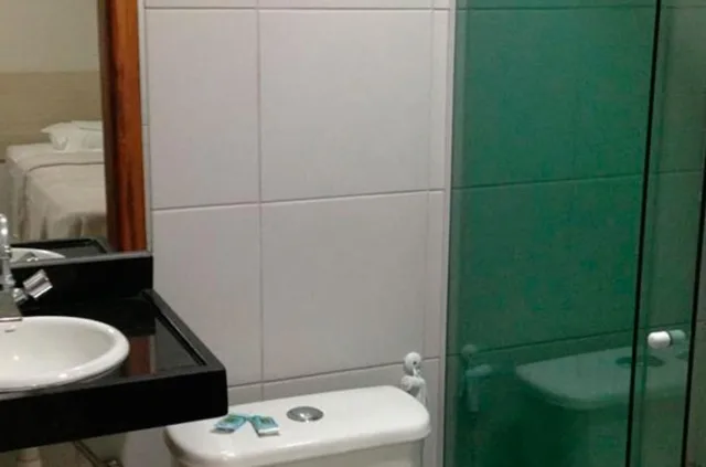 غرفة كومفورت ثلاثية بسرير مزدوج وسرير فردي، Hotel Litoral Fortaleza 5/7