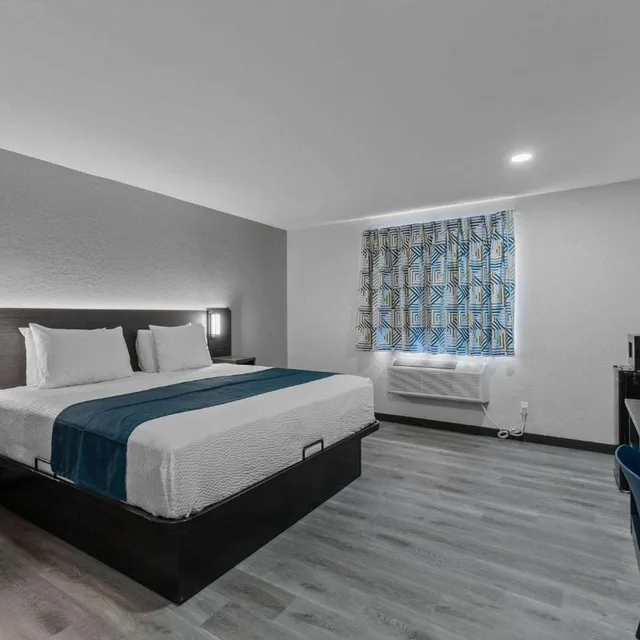 غرفة بسرير كينج، Motel6 Brighton, CO - Denver Northeast 4/8