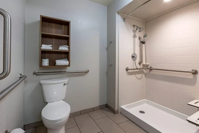 Efficiency, King Bed, Accessible، MainStay Suites Coeur d Alene, ID 9/10