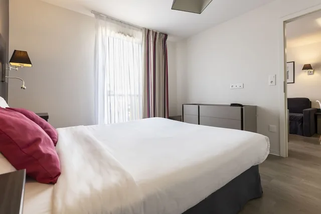 شقة بسرير مزدوج بشرفة بغرفة نوم واحدة مع أريكة، Appart hotel Odalys City Colmar Centre 1/4