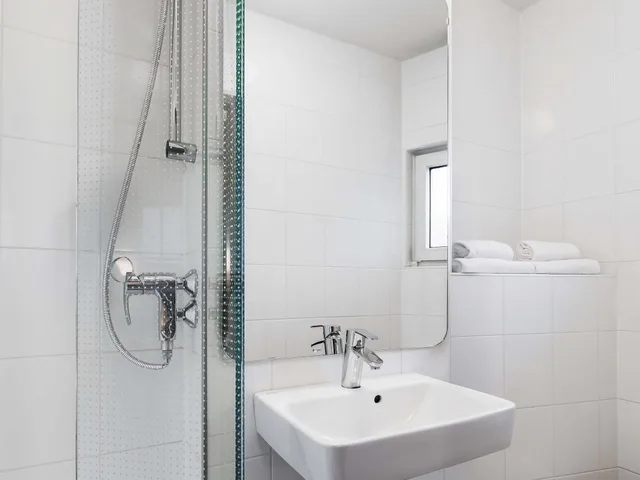 غرفة بريميوم بسرير مزدوج، B&B Hotel Dusseldorf Hbf 3/3