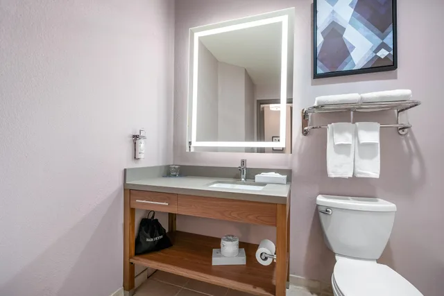 استوديو بسرير كوين، Candlewood Suites Bordentown-Trenton 7/9