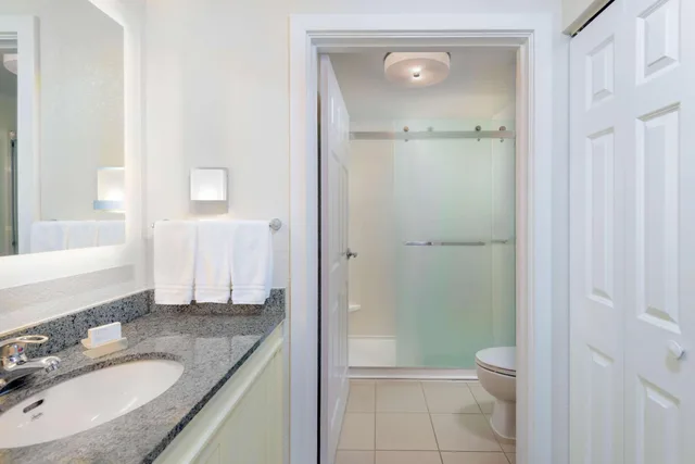 جناح بسرير كينج وسريرين كوين بغرفتي نوم مع أريكة، Homewood Suites by Hilton Bonita Springs Naples North 3/4