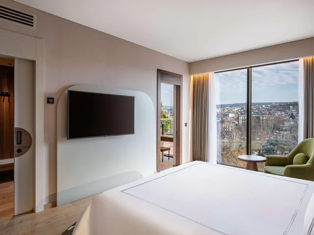 Swiss, Superior, Double Bed، Swissotel Tbilisi 5/9