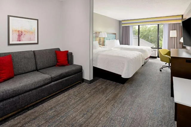 Room, 2 Queen Beds, Parlor, Adult Only، Hampton Inn Richmond Mechanicsville 5/9