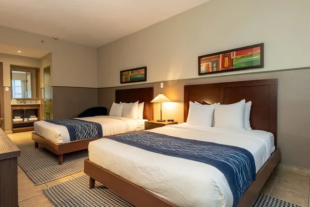 غرفة بسريرين مزدوجين، Comfort Inn & Suites Levittown PR 2/6