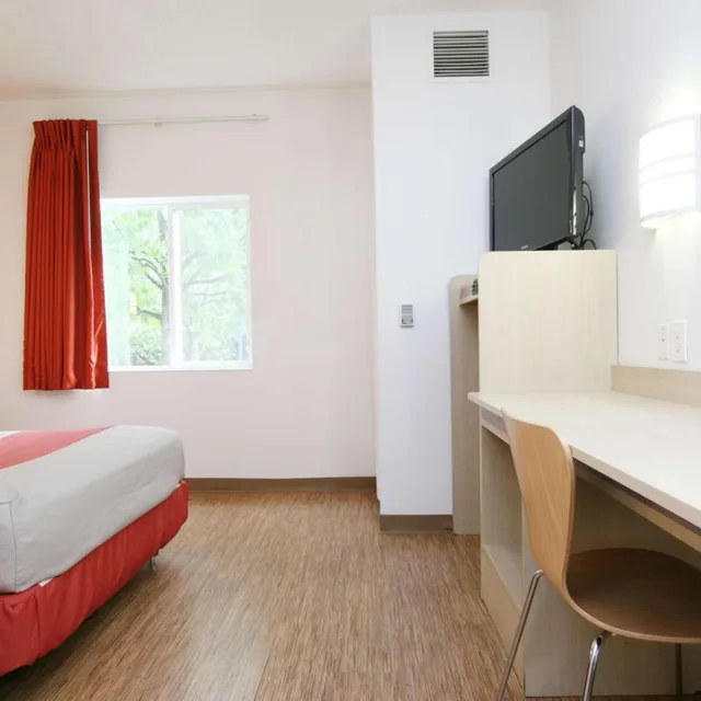 غرفة بسرير كوين، Motel6 Colchester VT - Burlington 8/10
