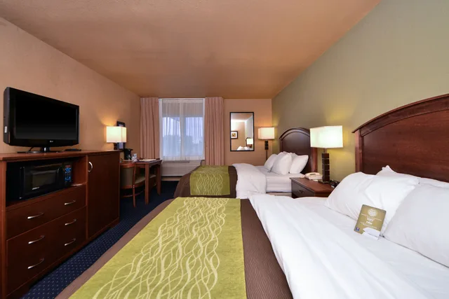 غرفة قياسية بسريرين كوين، Comfort Inn Albert Lea at Trails Travel Center 3/6