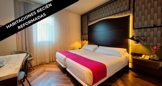 غرفة بسريرين منفصلين مع سرير إضافي، Hotel Vertice Aljarafe 5/10