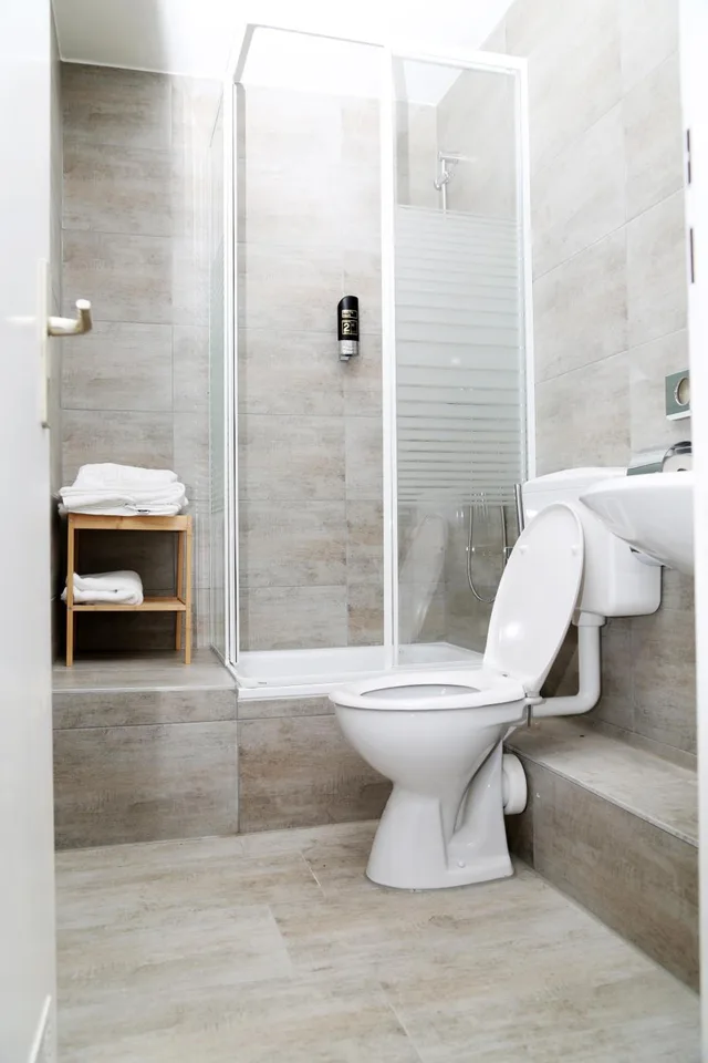 غرفة بسرير كينج، Main Hotel Frankfurt City 3/5