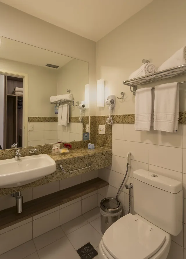 جناح عائلي بسرير مزدوج وسريرين منفصلين، Comfort Santos Hotel 4/5