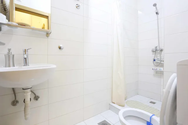 غرفة بإطلالة على المدينة مفردة بسرير فردي بحمام مشترك، Hostel Pigeon Square 3/5