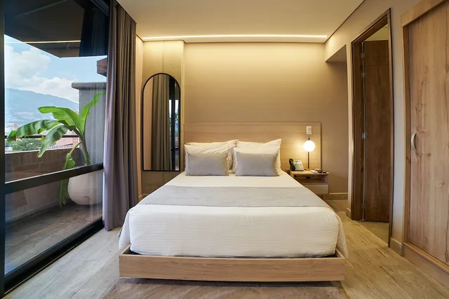 غرفة سوبيريور بسرير مزدوج بشرفة، Eutopiq Hotel 2/6