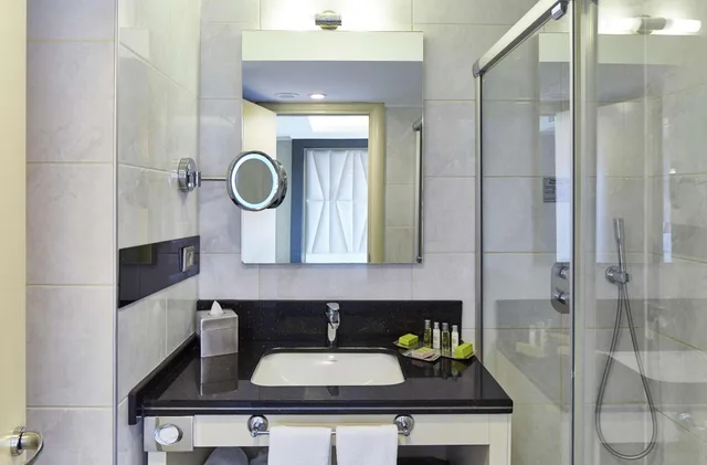 Room, Single, Doubletree By Hilton Hotel Izmir Alsancak 25/28
