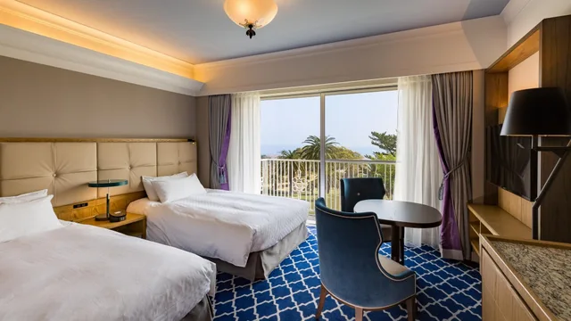 غرفة قياسية بسريرين منفصلين بإطلالة على البحر، Kawana Hotel 1/1