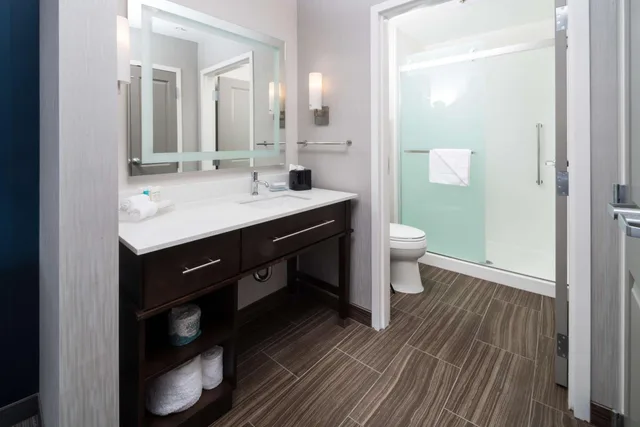 جناح استوديو بسرير كينج مع أريكة، Homewood Suites By Hilton Tulsa Catoosa 2/2