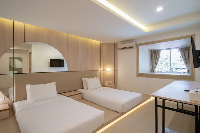 غرفة غراند بسرير كينج، Bedline Hotel - SHA Certified 1/5