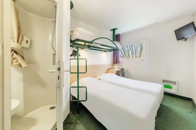 غرفة ثلاثية بثلاثة أسرّة، Mister Bed Tours 3/3