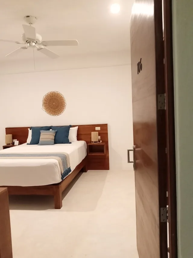 غرفة سوبيريور بسرير كوين، Noah Beach Hotel and Suites 6/10