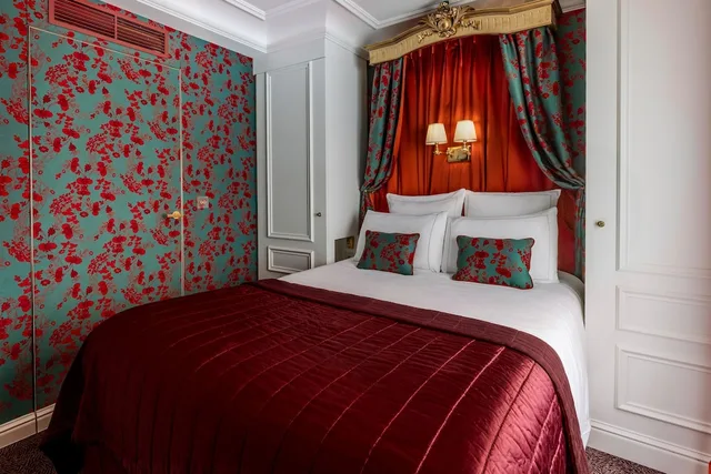 Classic, Double Bed, Hotel De Buci 1/10