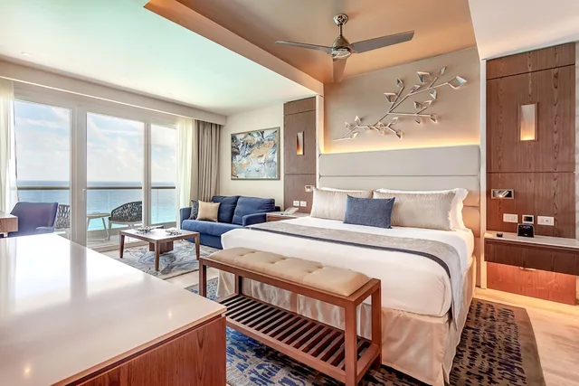 Junior Suite, Luxury, Ocean Front، Royalton CHIC Cancun, An Autograph Collection (ex Royalton Cancun) 8/10