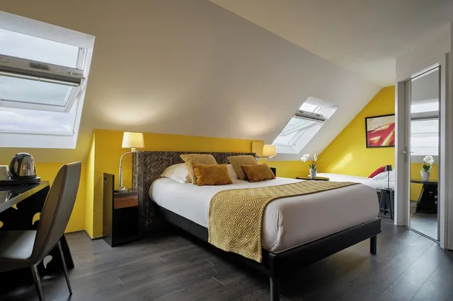 غرفة ثلاثية بسرير مزدوج وسرير فردي، Hotel Restaurant Crystal 6/9