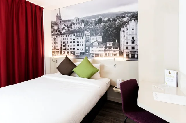 غرفة قياسية مزدوجة، B&B Hotel Zurich East Wallisellen 2/6