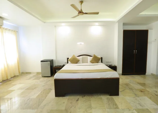 Family, King Bed, Mountain Side, Mountain View، Sunrise Hill Resort 2/5