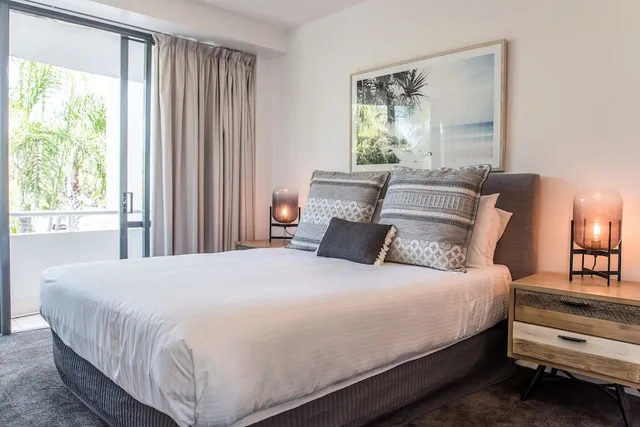 3 Bedrooms, Premium, Apartment, 1 Queen and 4 Single Beds, Garden Side، Noosa Pacific Riverfront Resort 2/10