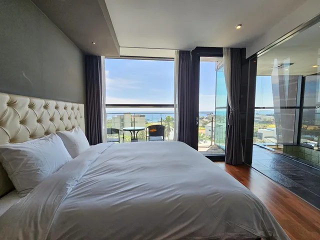 Spa, Jetted Tub، Hotel Scarboro 1/1