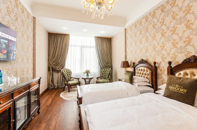 غرفة كلاسيكية بسريرين منفصلين وسرير كينج، GREGORY Boutique Hotel Chisinau 1/5