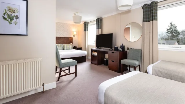 غرفة عائلية كبيرة بسرير مزدوج وسريرين منفصلين، Scotlands Spa Hotel 9/10