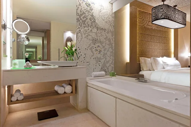 Room, King Bed, Pool View, The Westin Gurgaon New Delhi 6/10